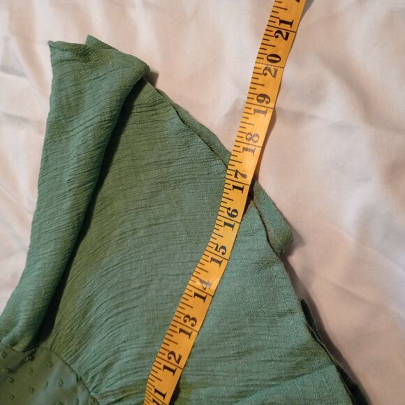 Umgee Embroidered Mini Dress Flutter Bell Sleeve Floral Swiss dot XL Green Event - Picture 7 of 9